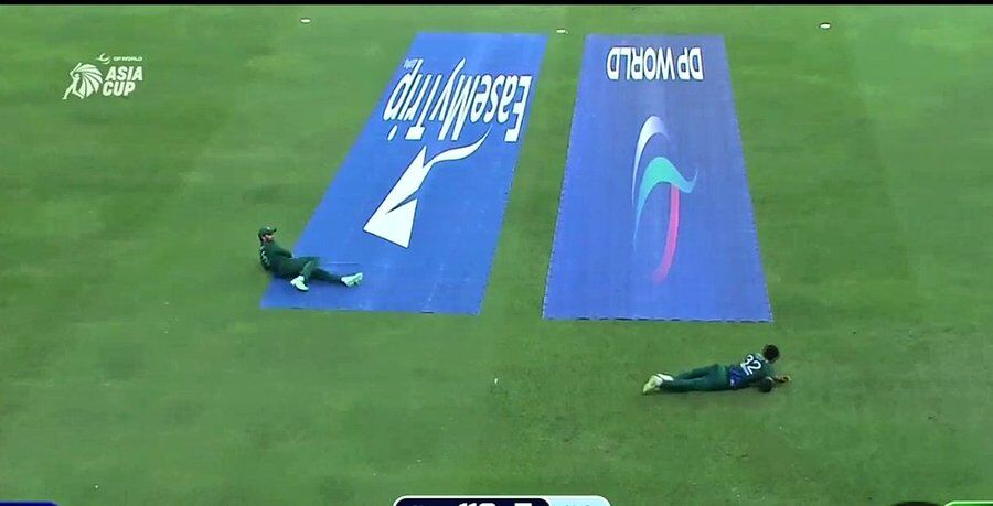 Fans angry after Ahmed Shehzad criticized Shadab and Asif